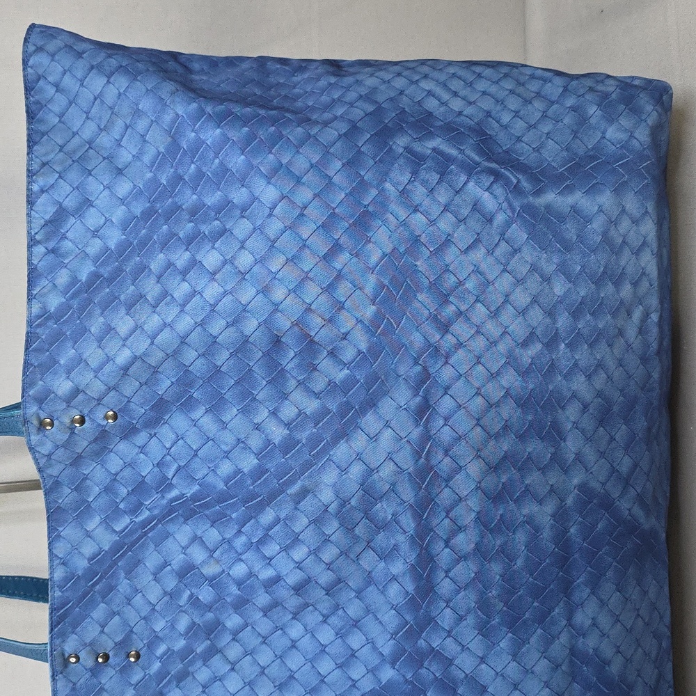 Bottega Veneta Navy Blue Intrecciato Leather Tote - Picture 7 of 16